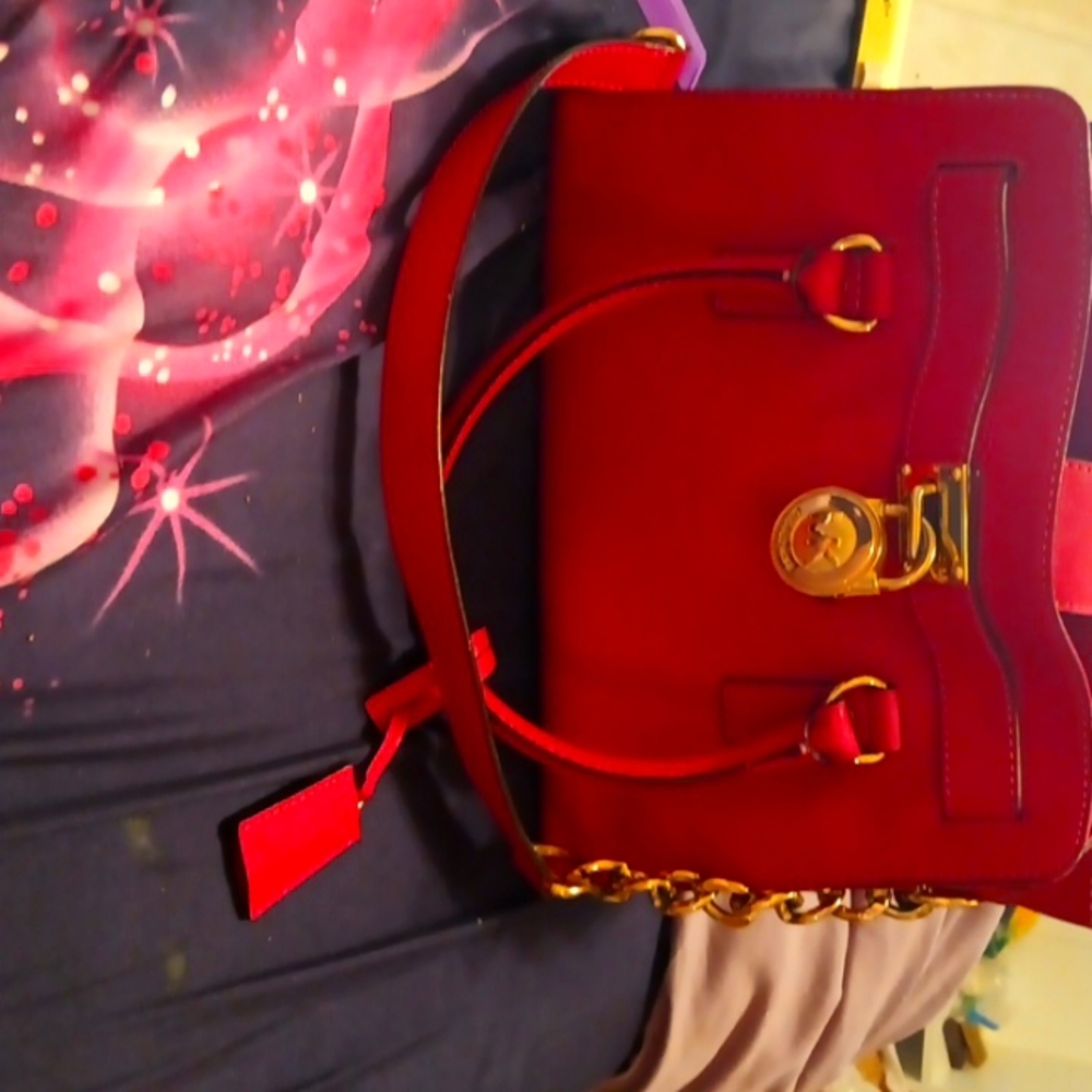 Michael kors purse matching wallet